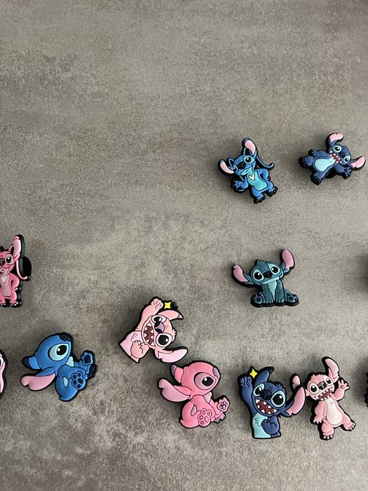 Jibbittz crocs stich