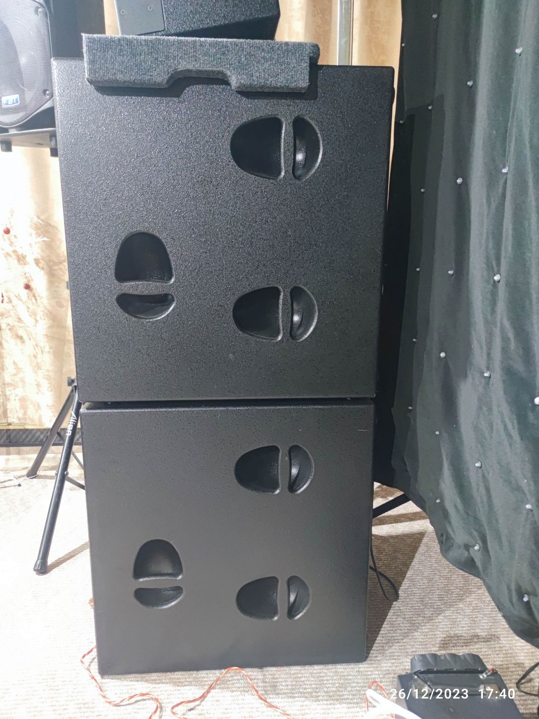 Sistem sonorizare line array  Hk Audio ConTour Array activ