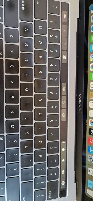 Macbook Pro 13",mid 2018,ssd 256,16gb ram