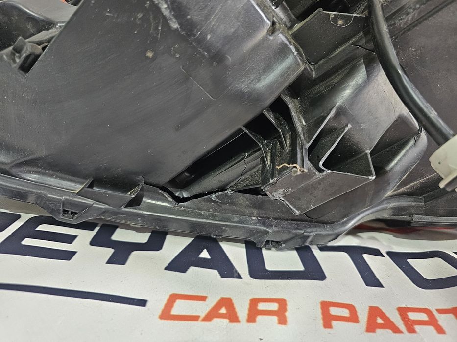 Far dreapta led Nissan Qashqai J12 dupa 2020 cod 100-8D02G