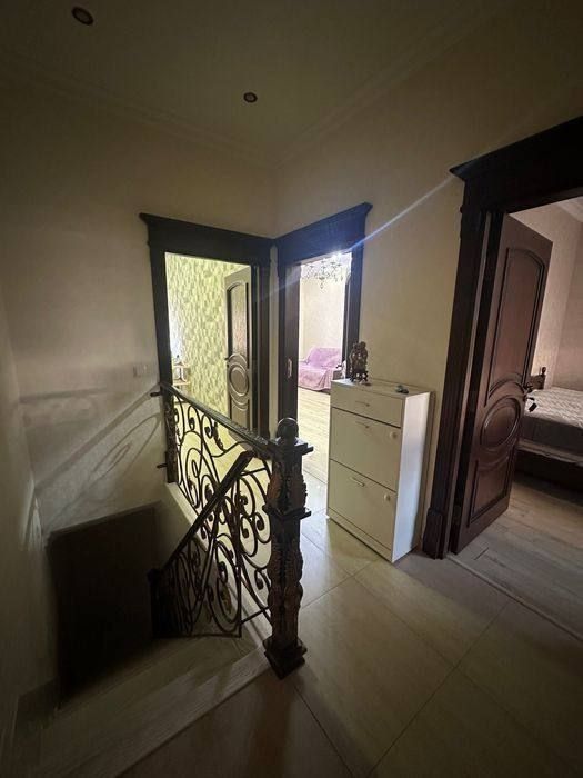 Продам квартиру Циалковской 5/1/4 100м2