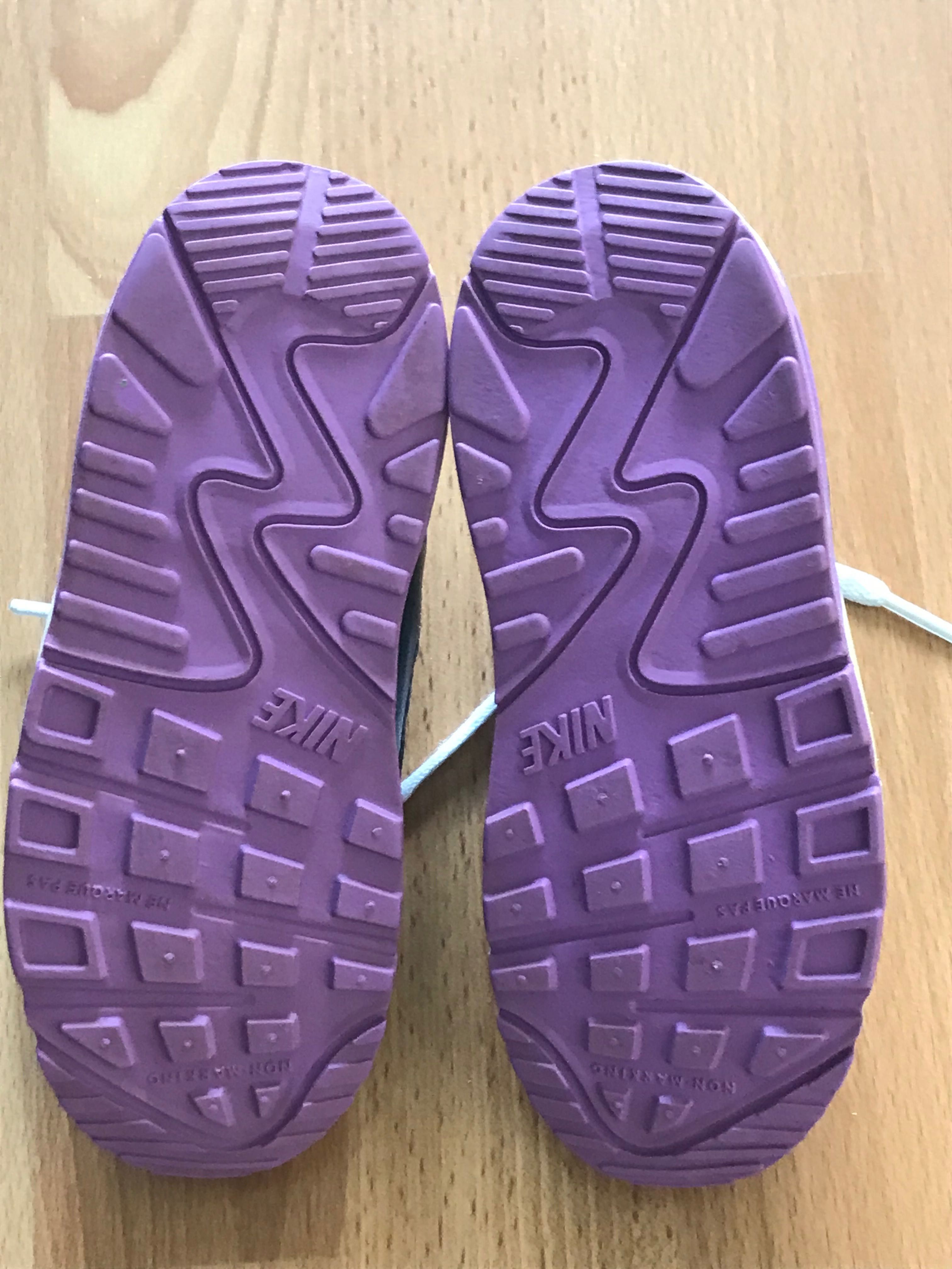 Детски маркови маратонки NIKE
