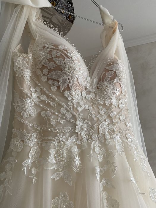 vand rochie de mireasa