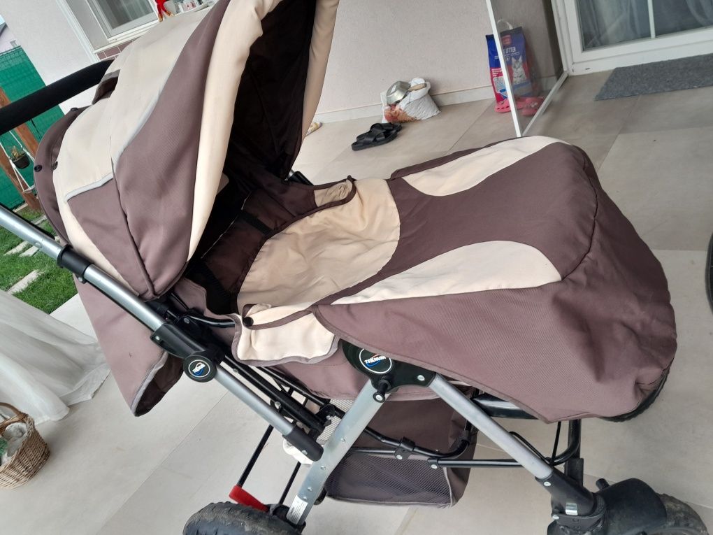 Carut bebe reversibil, pliabil, impecabil!