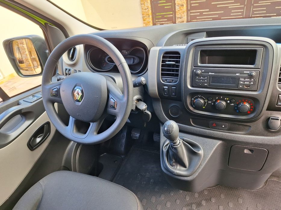 Renault Trafic / 1.6 DIESEL 150 CP / 2017 Euro 6 / Cârlig remorcare