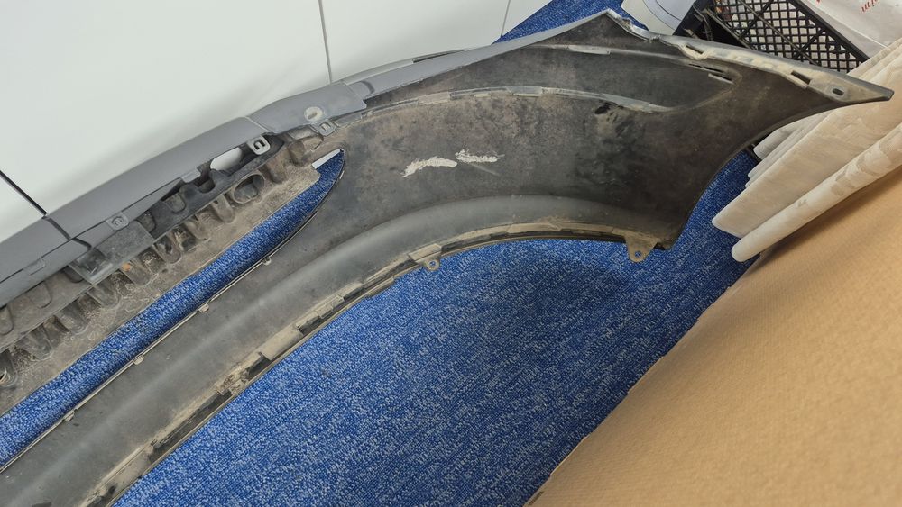 Bara față Peugeot 307 neagra cu spalatoare nfl / nonfacelift