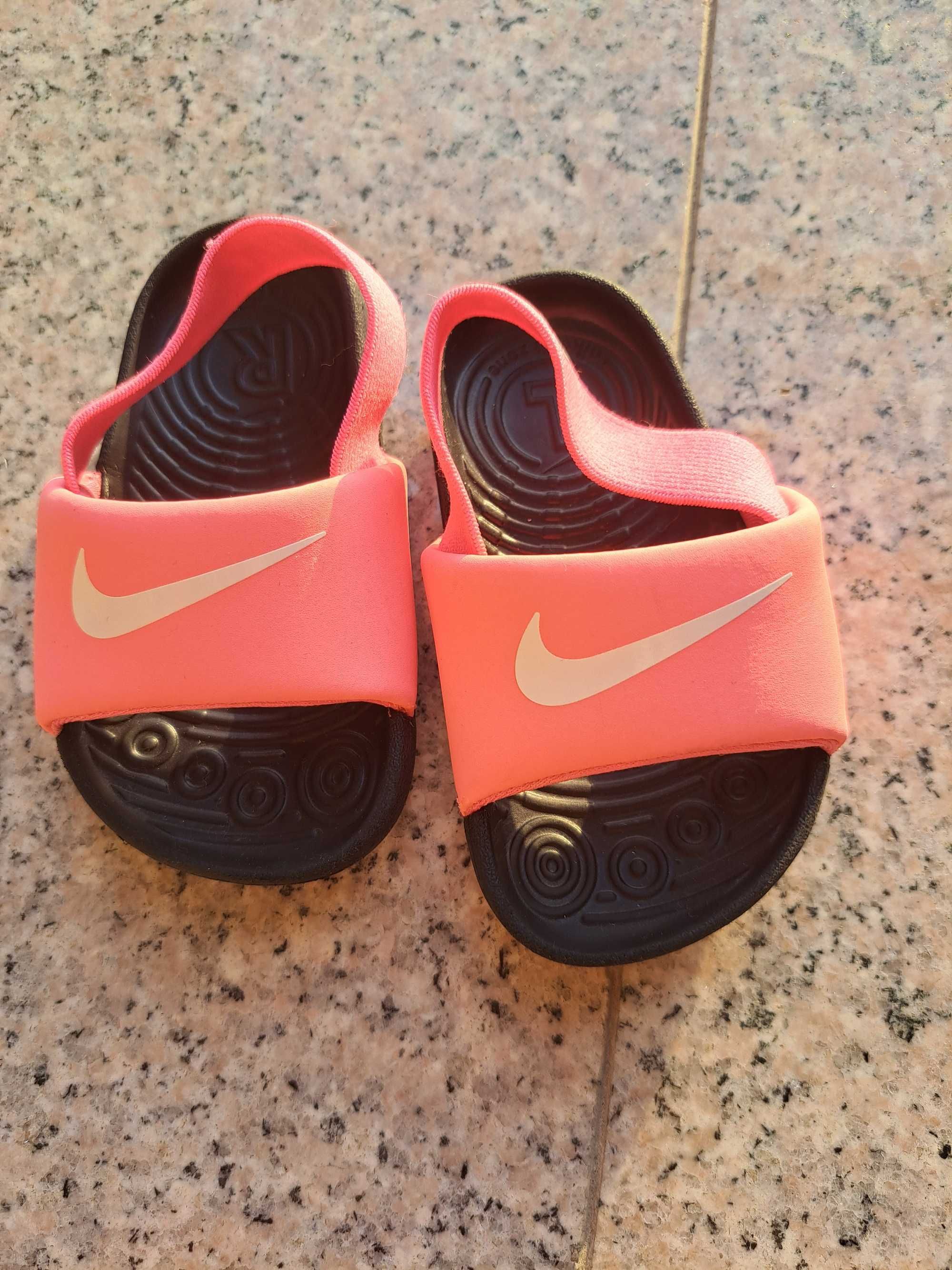 Бебешки сандали Nike 21 номер