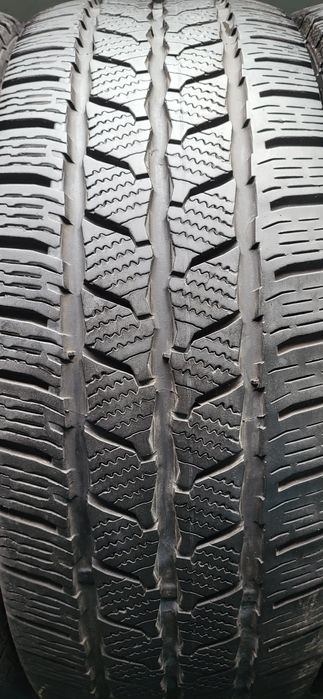 4 anvelope 235 65 r16 C continental vancontact winter 2021