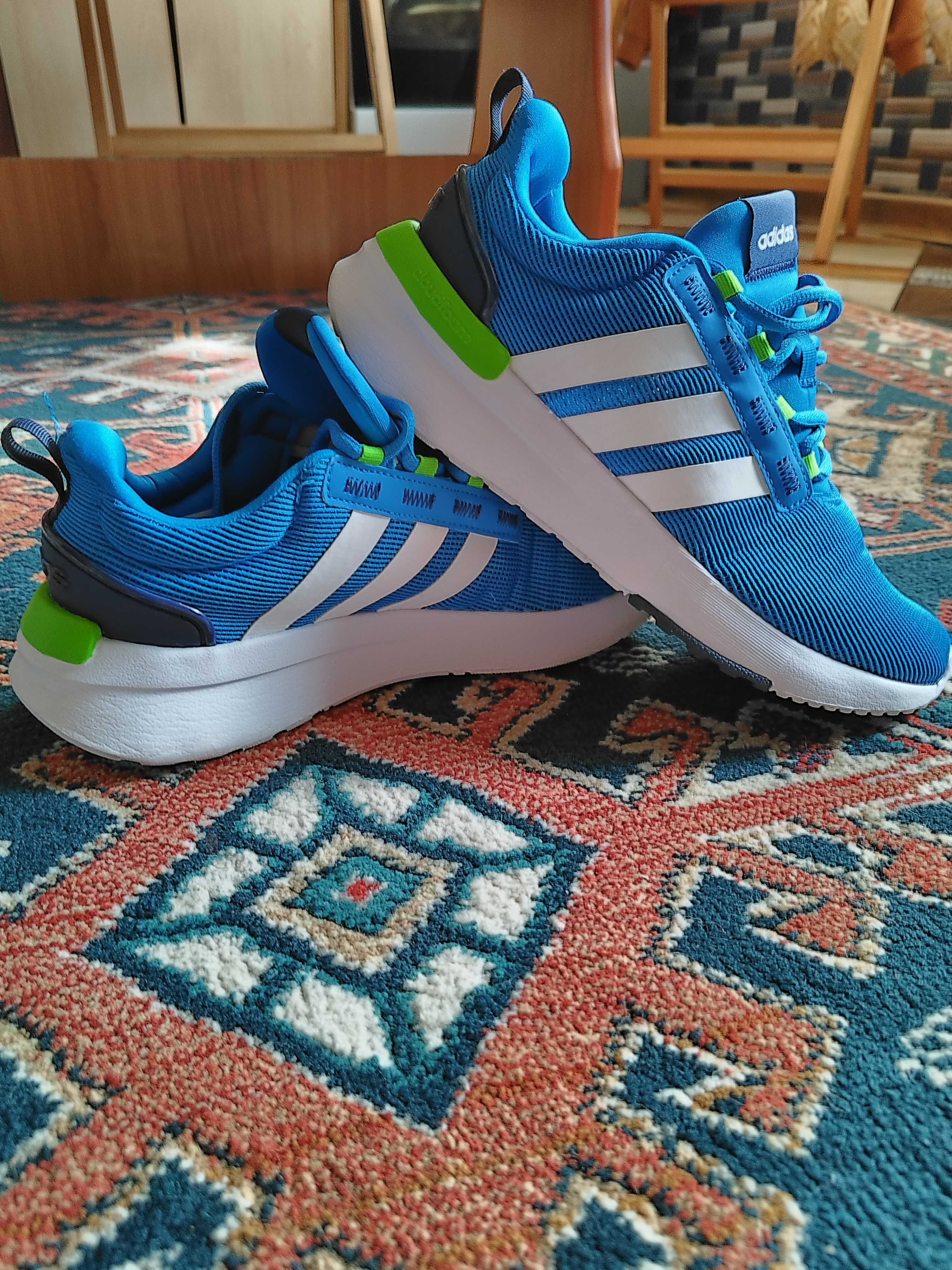 Adidas -cloudfoam (pret 150 lei)