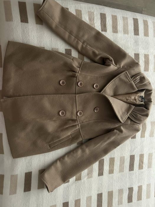 Дамско палто+ комплект шалове