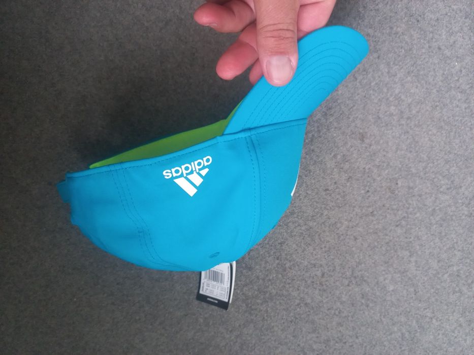 Șapcă adidas nouă