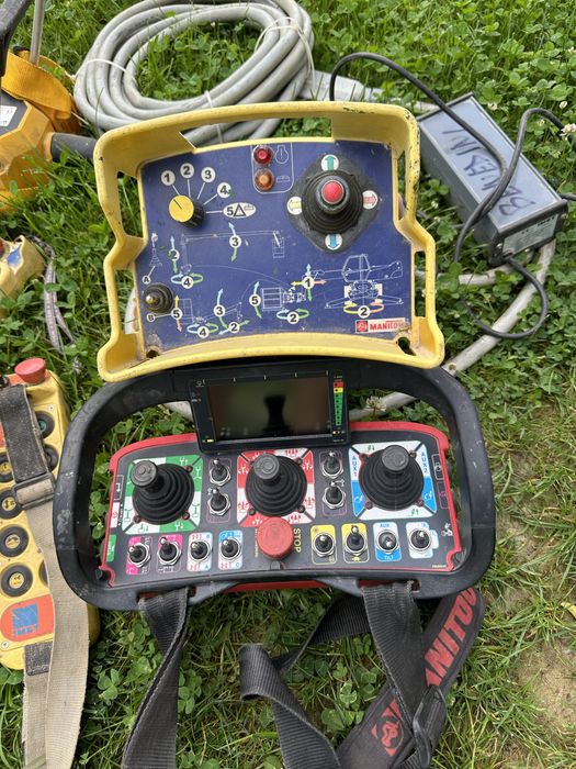 Radio telecomenzi pentru macara manitou etc