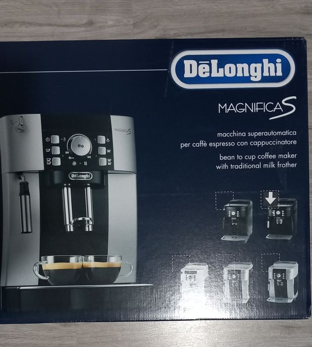 Vând expresor Delonghi Magnifica "S"