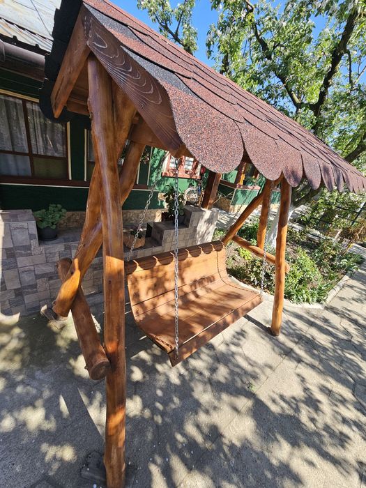 Vând balansoar din lemn