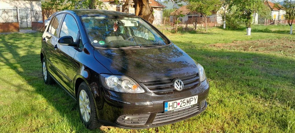 De vanzare golf 5 plus