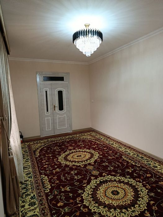 Продается дом, 1.5 соток, в районе Гури эмир, бульвар, два этажа
