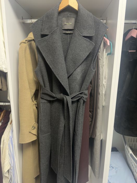 Vesta lunga din lana Massimo Dutti