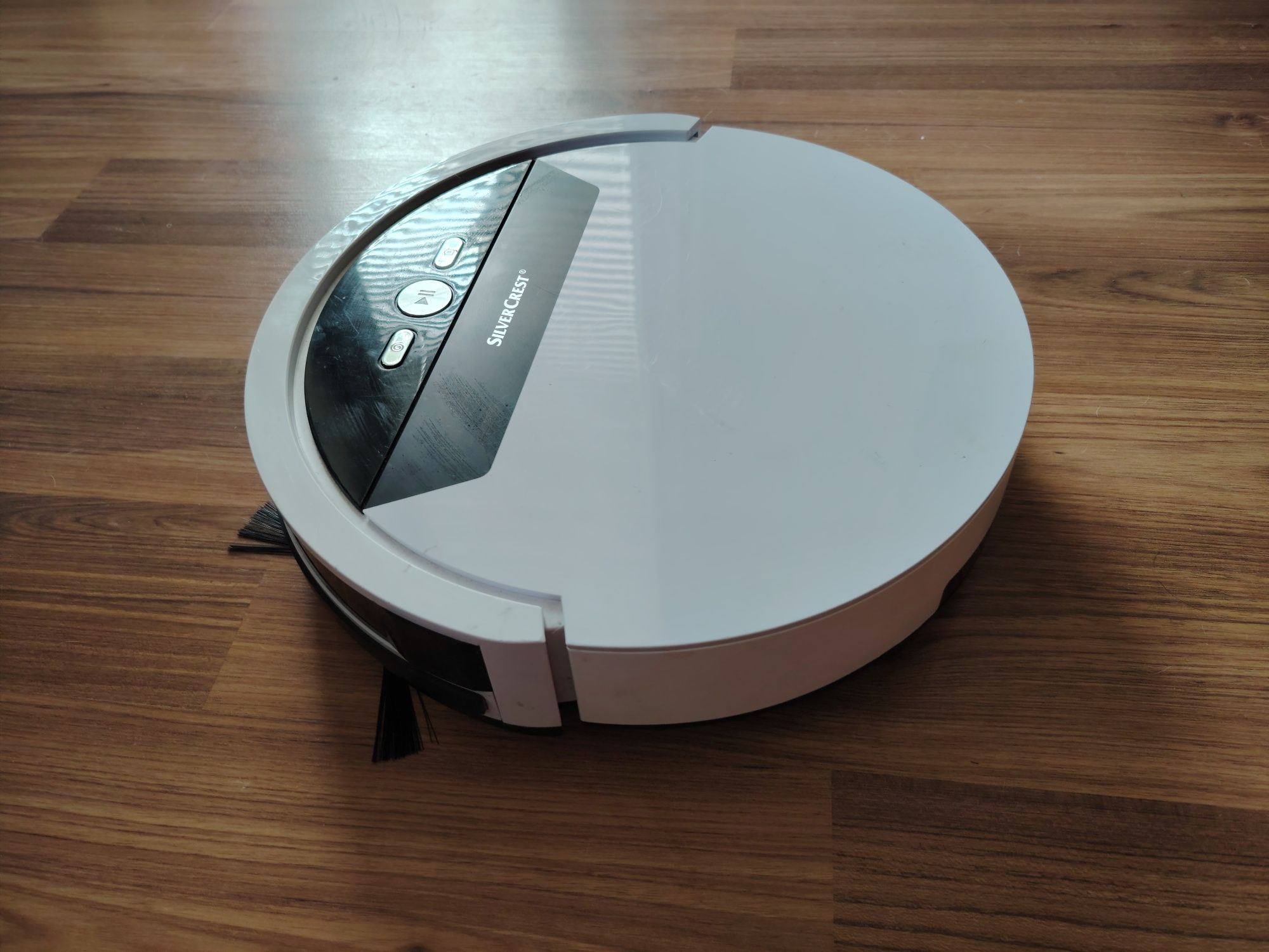Продавам робот прахосмукачка Silvercrest SSWR A1