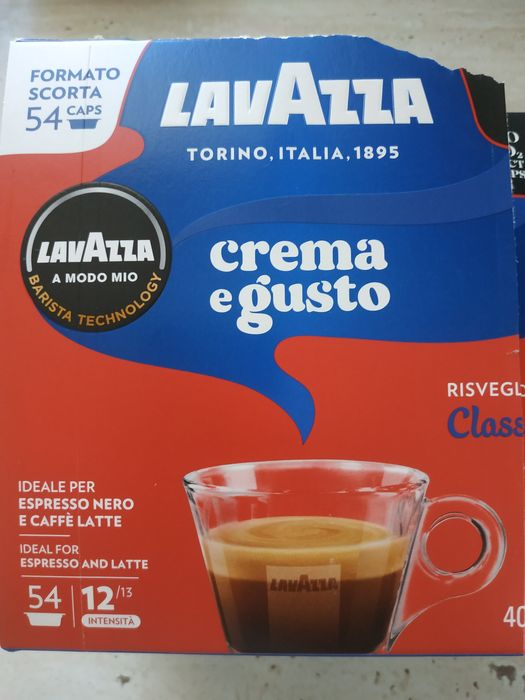 Capsule cafea Lavazza.