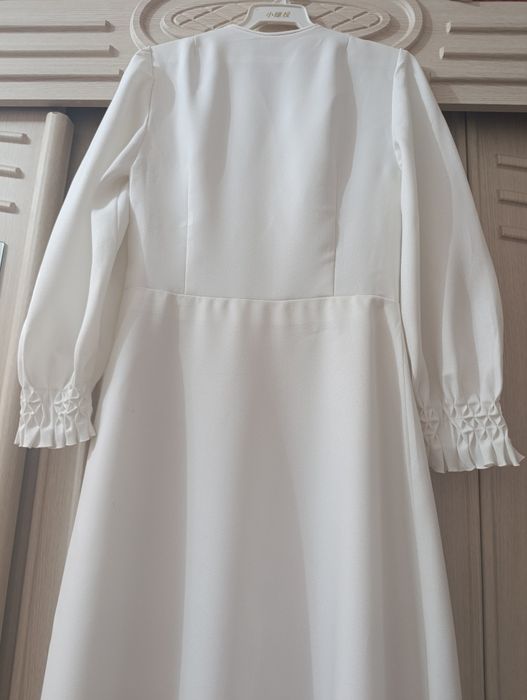 Платье вечернее белое