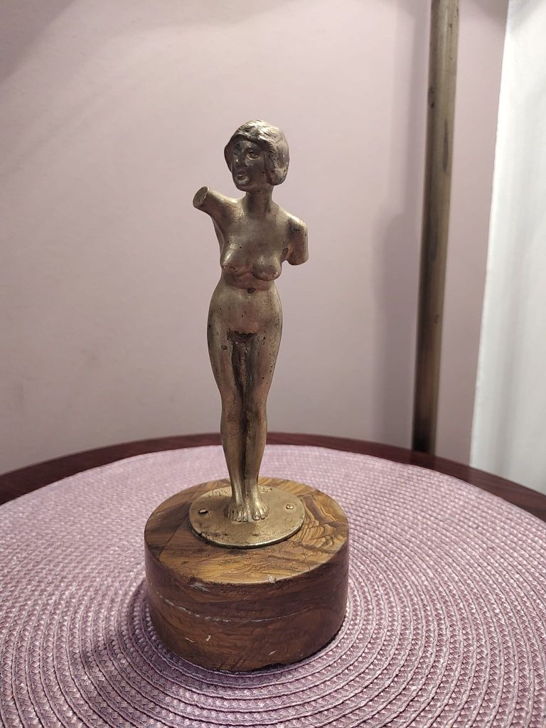 Veche statueta bronz semnata, nud