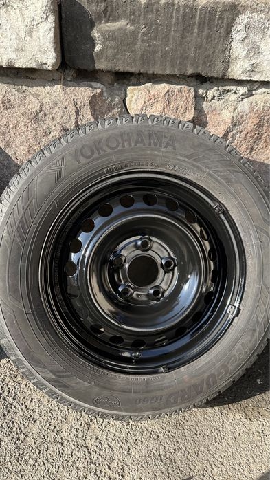 195/65/15 Yokohama Huyndai Elantra