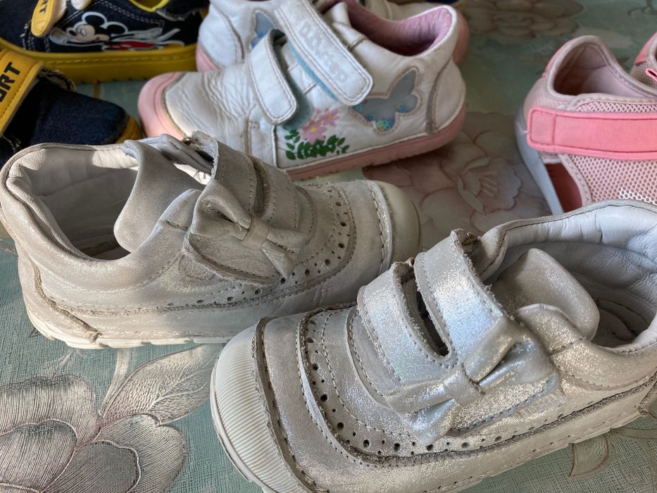 Детски обувки и сандали