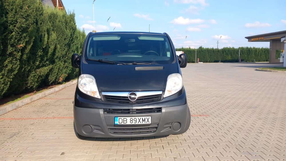 Vand Opel Vivaro 2.0 TDI, 116 CP, Euro 5, cutie manuala