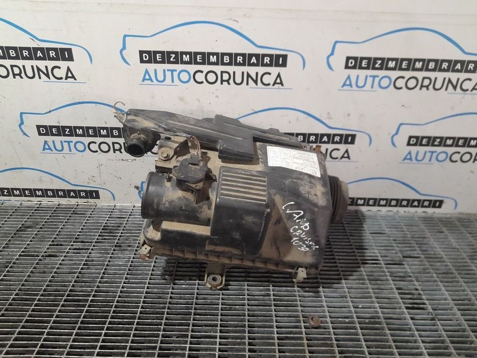 Carcasa filtru aer Toyota Land Cruiser J12 3.0 D - 4D 2002 - 2010 (1030)