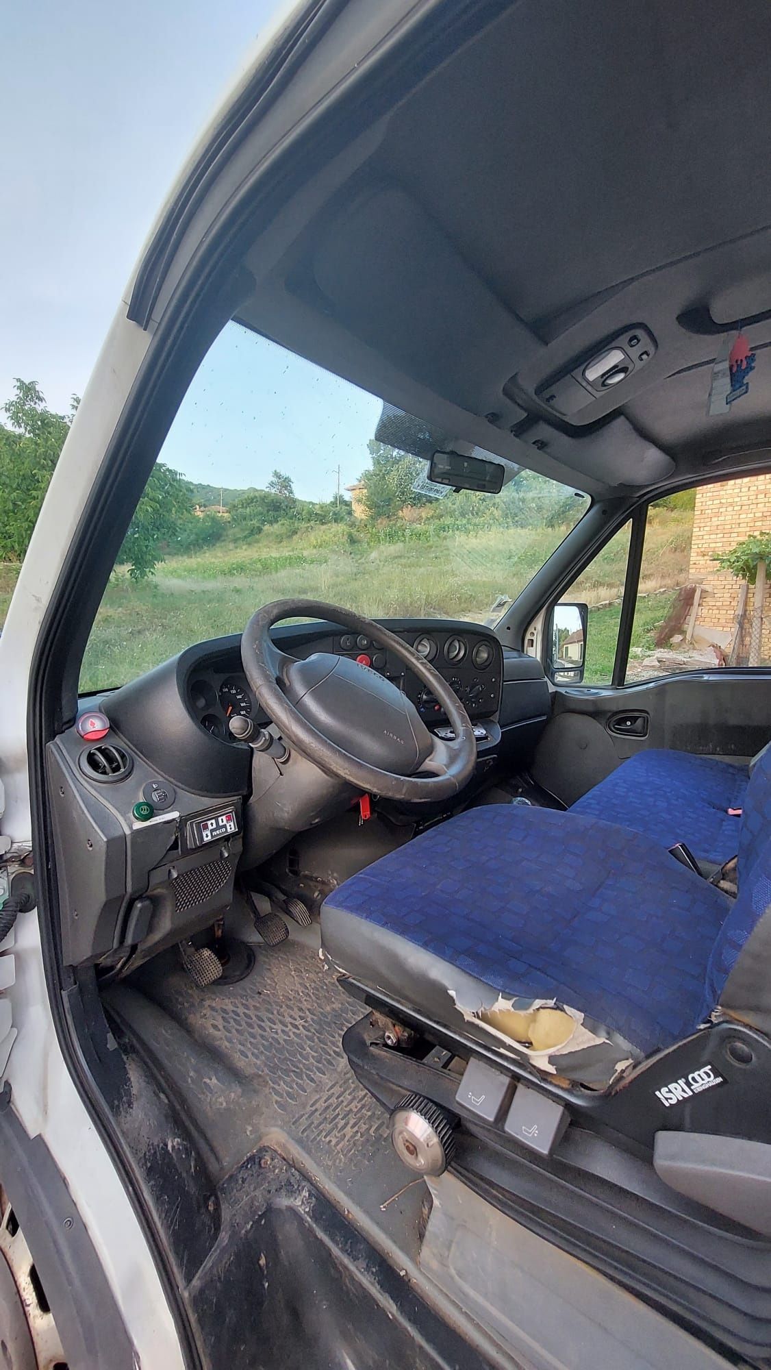 Тристранен самосвал Iveco