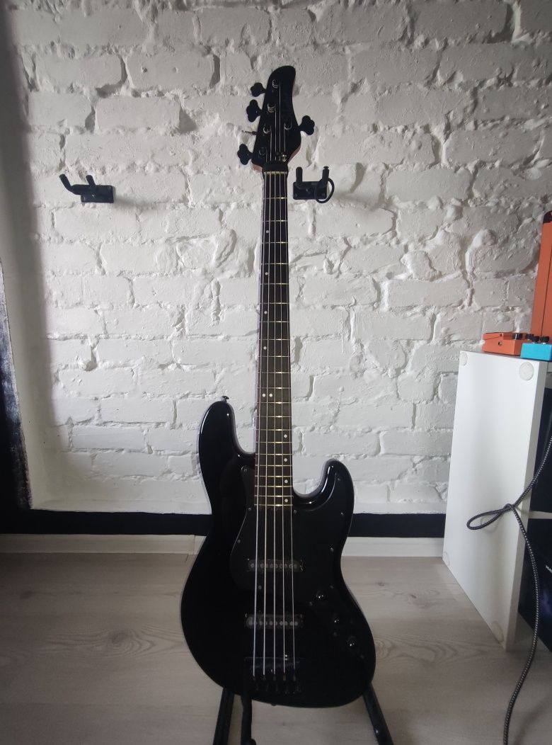 Бас Гитара Schecter J-5 GBLK
Бас-гитара SCHECTER J-5 GBLK