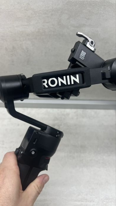 Dji  RONIN RS3 mini  гимбъл стабилизация