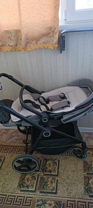 Продам коляску прогулочную. Б/у.