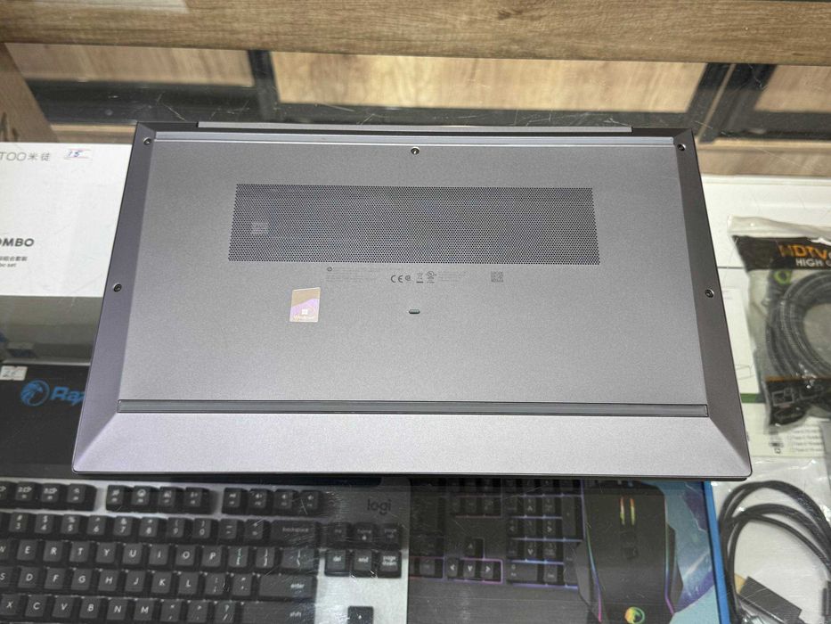 HP ZBook Firefly 15 G8 Core i7-1185G7 ram 16 ssd 256 Nvidia T500 4гб