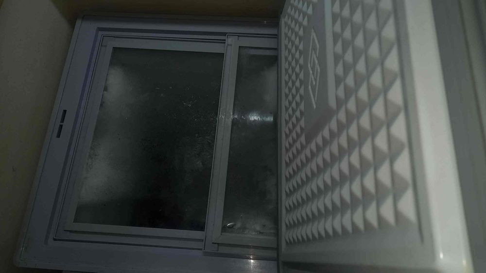 Продаю морозильная камера (гроб)