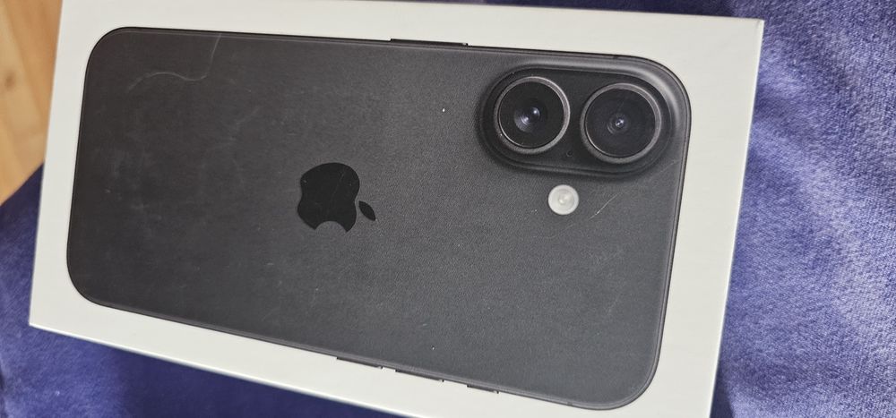 Cutii iphone 16.