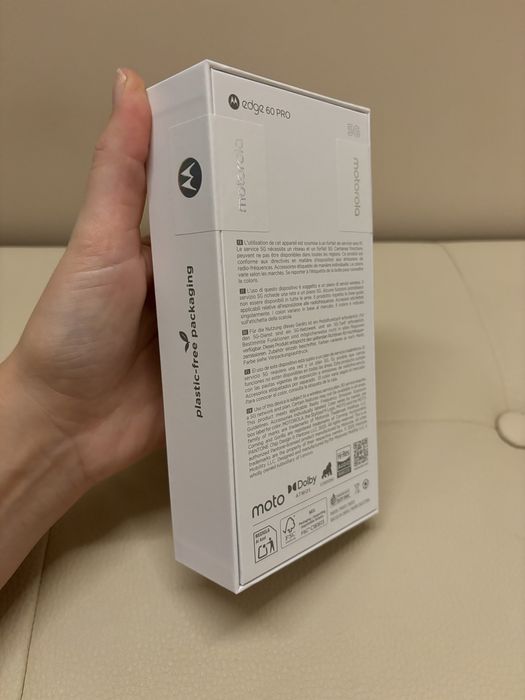 MOTOROLA EDGE 60 PRO Pantone Shadow (Green) с 36 месеца гаранция