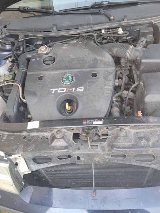 Шкода октавиа  1.9 тди  2003г