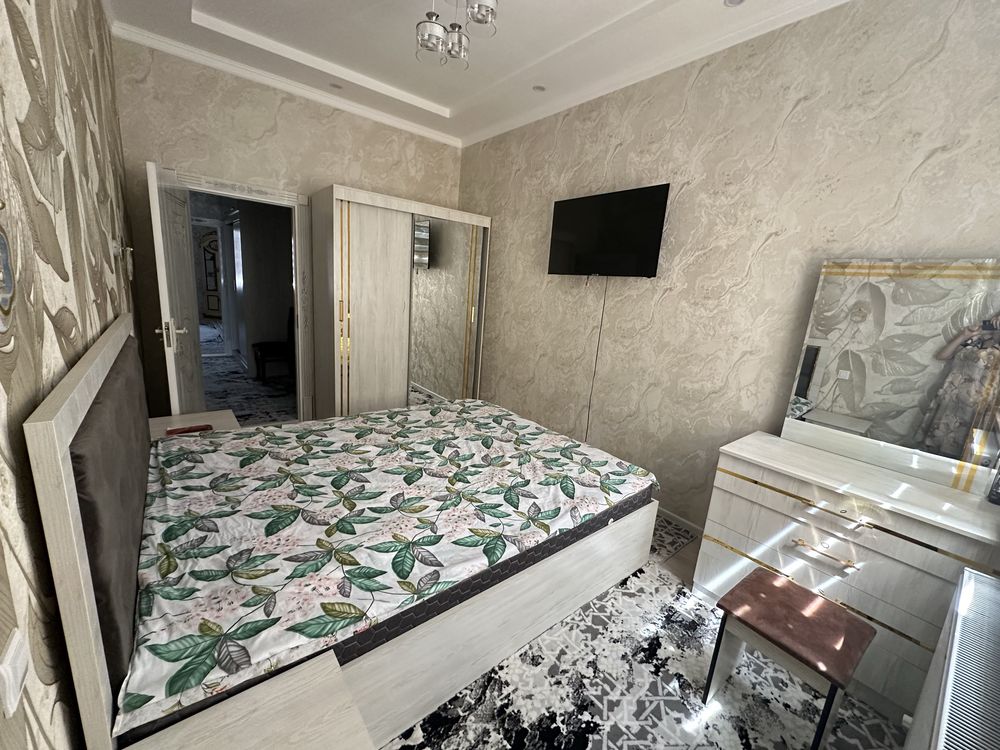 Продаётся 2х комнатная квартира на 5 микр-не, на 2 этаже, 70 квм