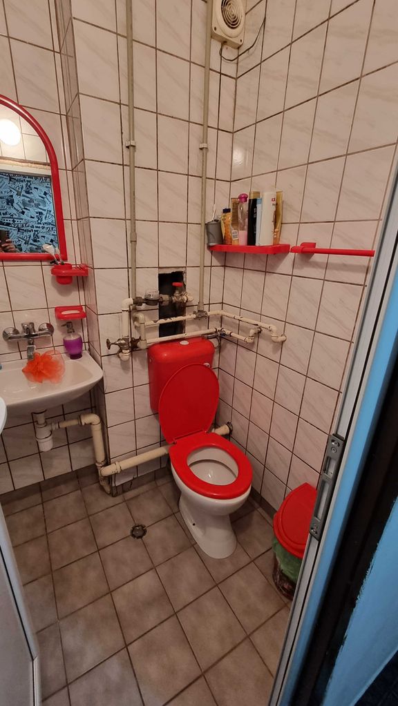 Продава се Двустаен апартамент в Разград, Орел - 68 кв.м за 1050 €/кв.м - Снимка #6