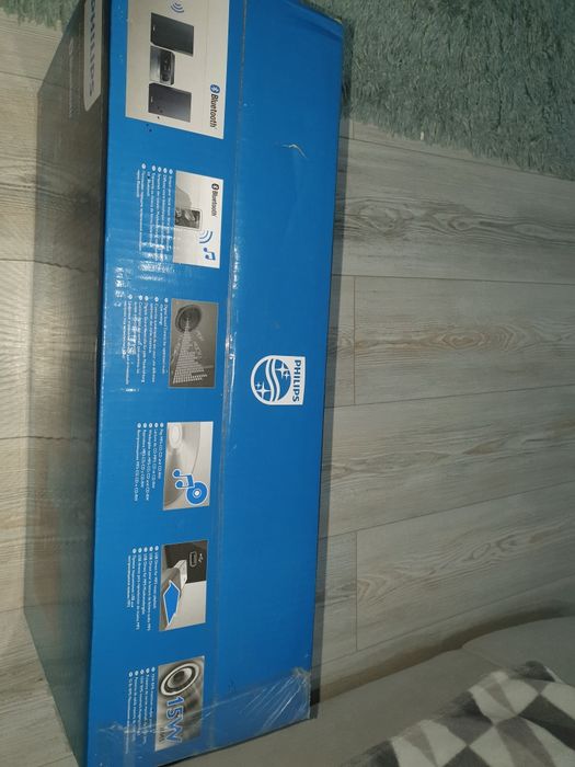 Vând sistem audio philips nou.