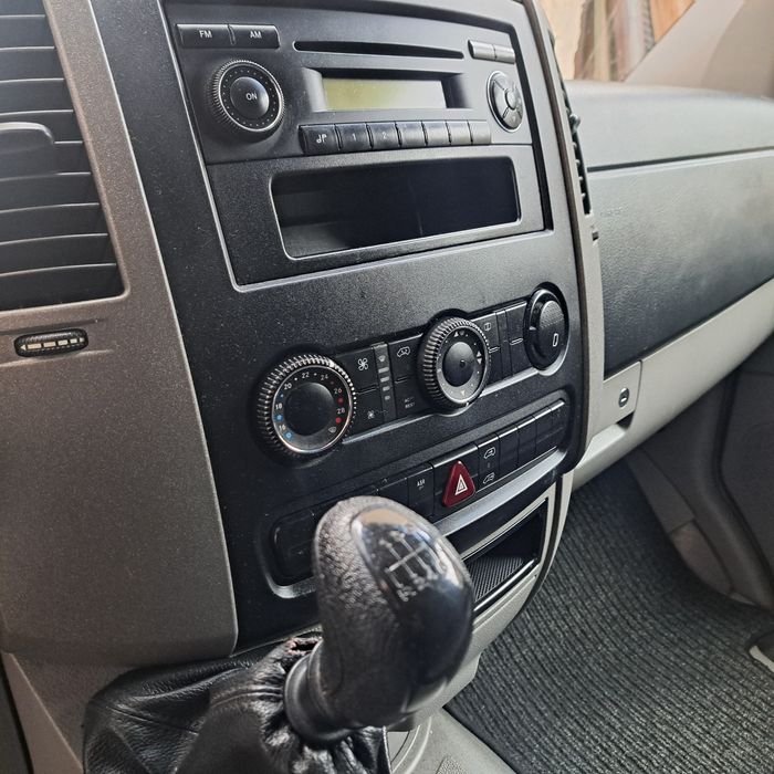 Мерцедедес спринтер