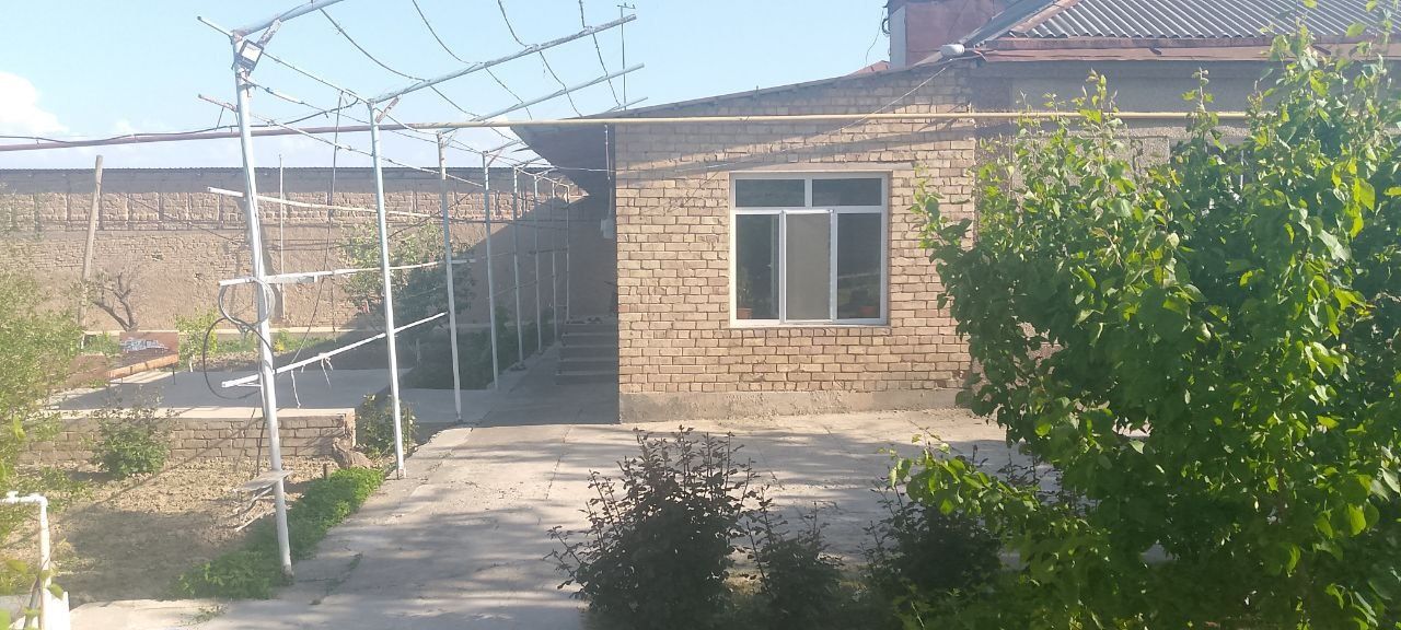 Продаю Свой дом. Захват 14 Соток, Кадастр 7 Соток. Санатория Бустонлик