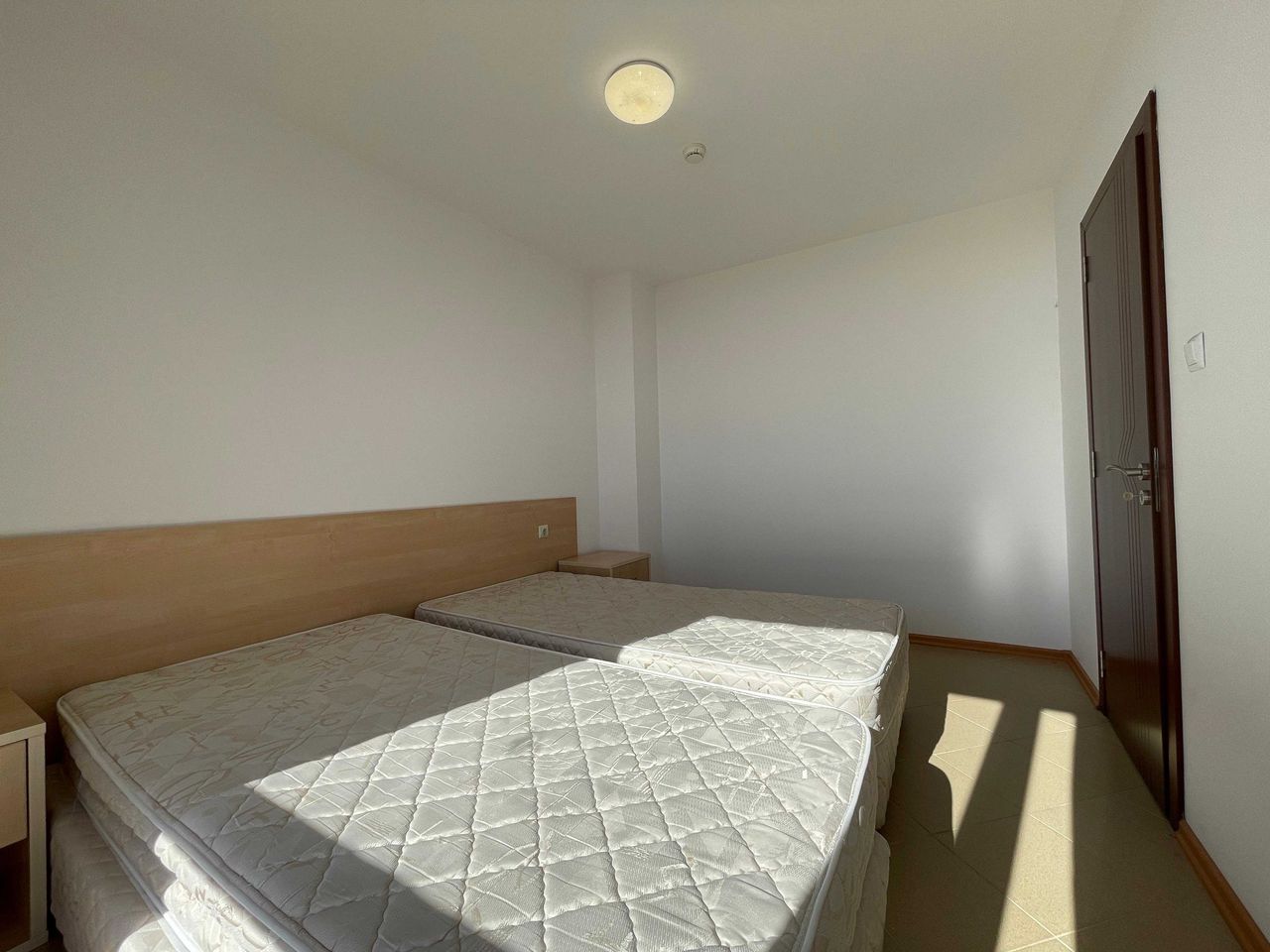 Продава се Двустаен апартамент в с. Кошарица, Област Бургас - 63 кв.м за 1110 €/кв.м - Снимка #5