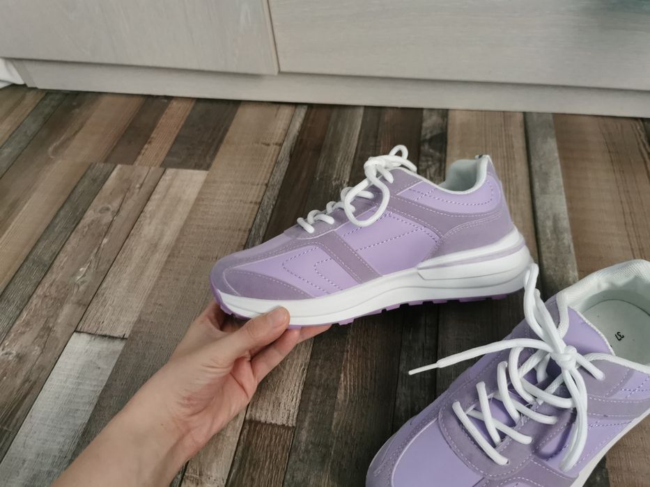 Adidași marime 37