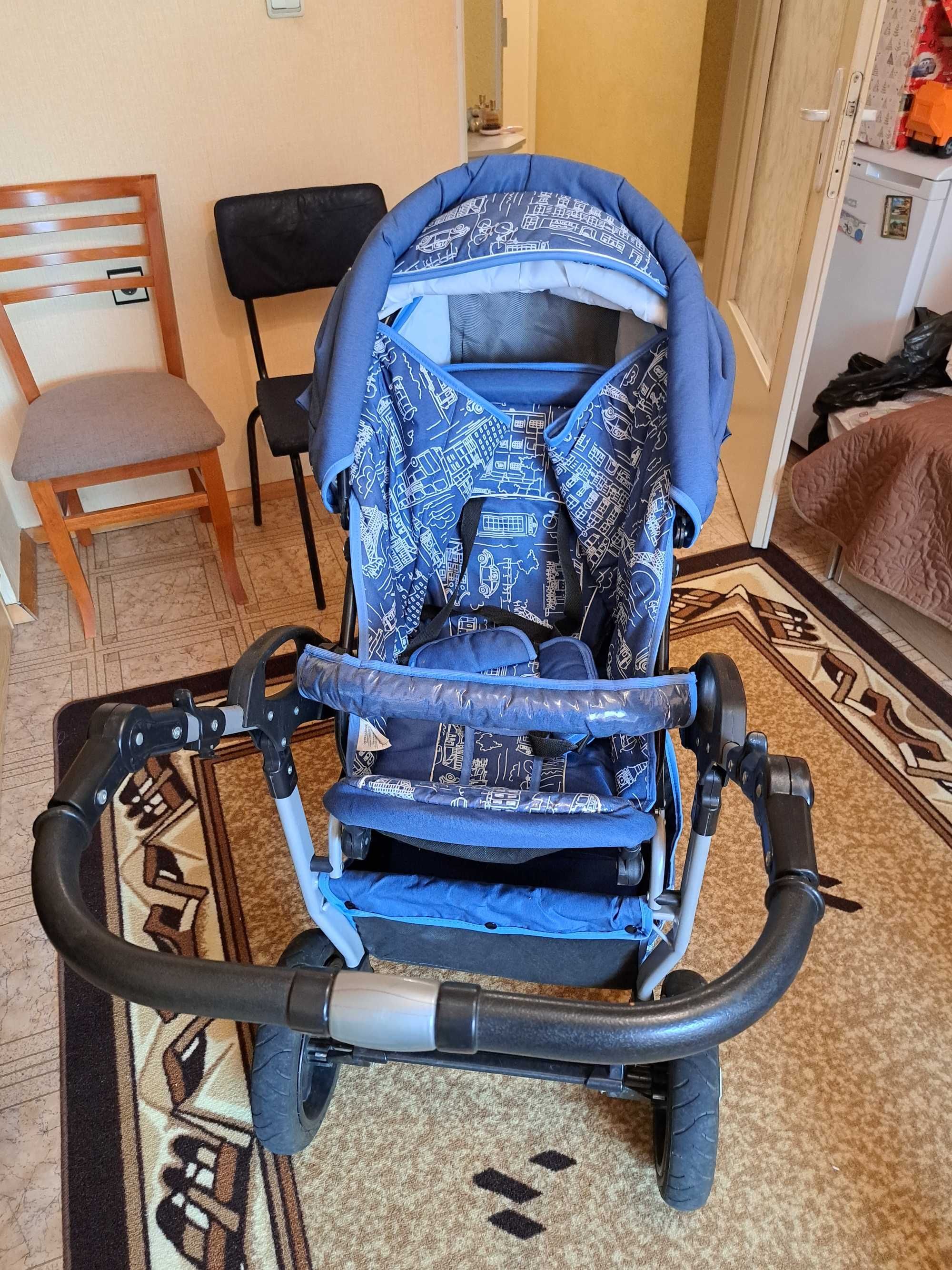 Бебешка количка-синя