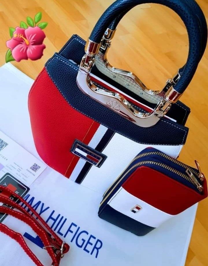 Set Tommy Hilfiger tip office, geanta si portofel, saculet, etichetă