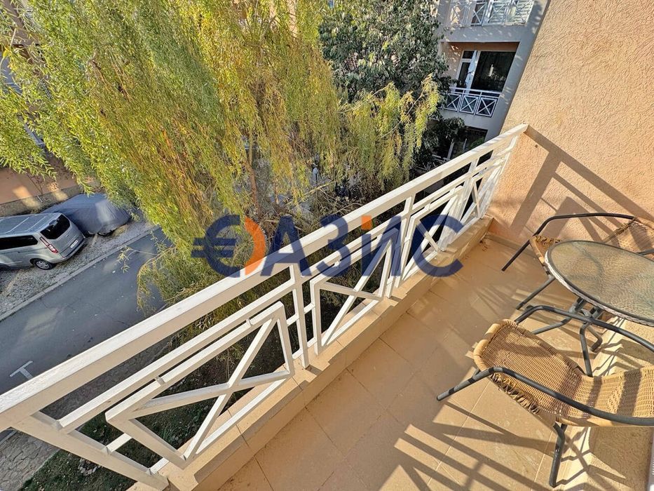 Продава се Двустаен апартамент в к.к. Слънчев бряг - 49 кв.м за 1021 €/кв.м - Снимка #9