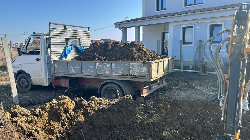 Ridicam moloz  pamant tigla caramida
