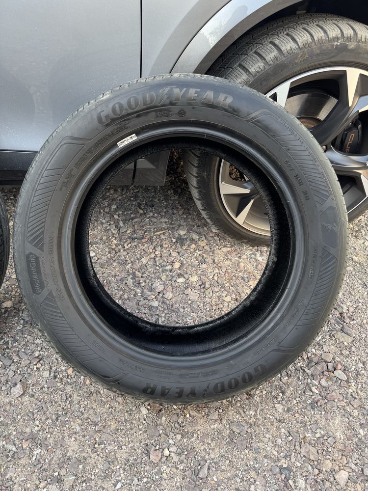 Anvelope 215/55 R17 Goodyear Vara